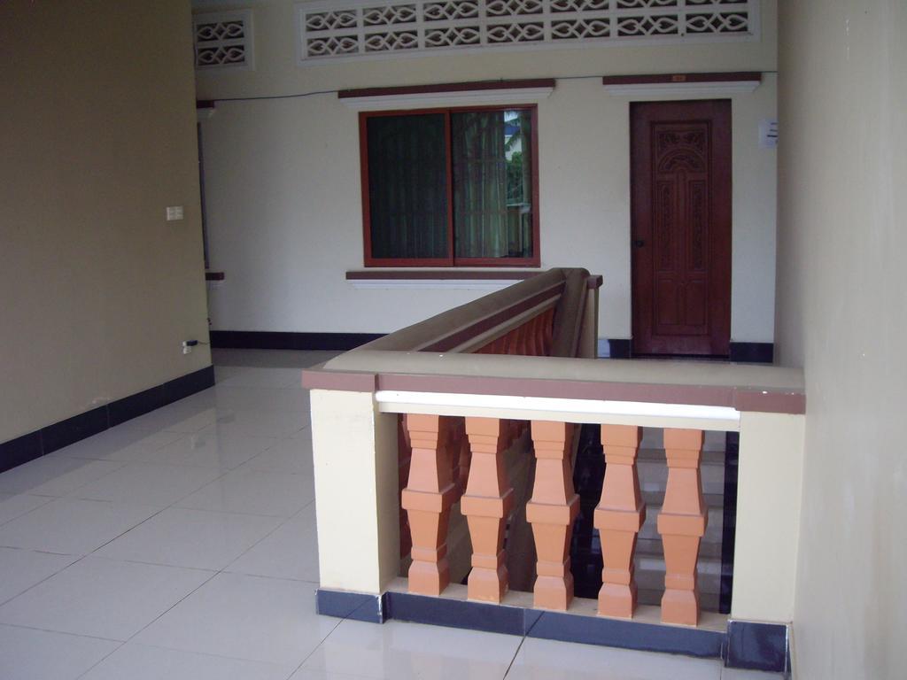 Sinan Guesthouse Sihanoukville Esterno foto