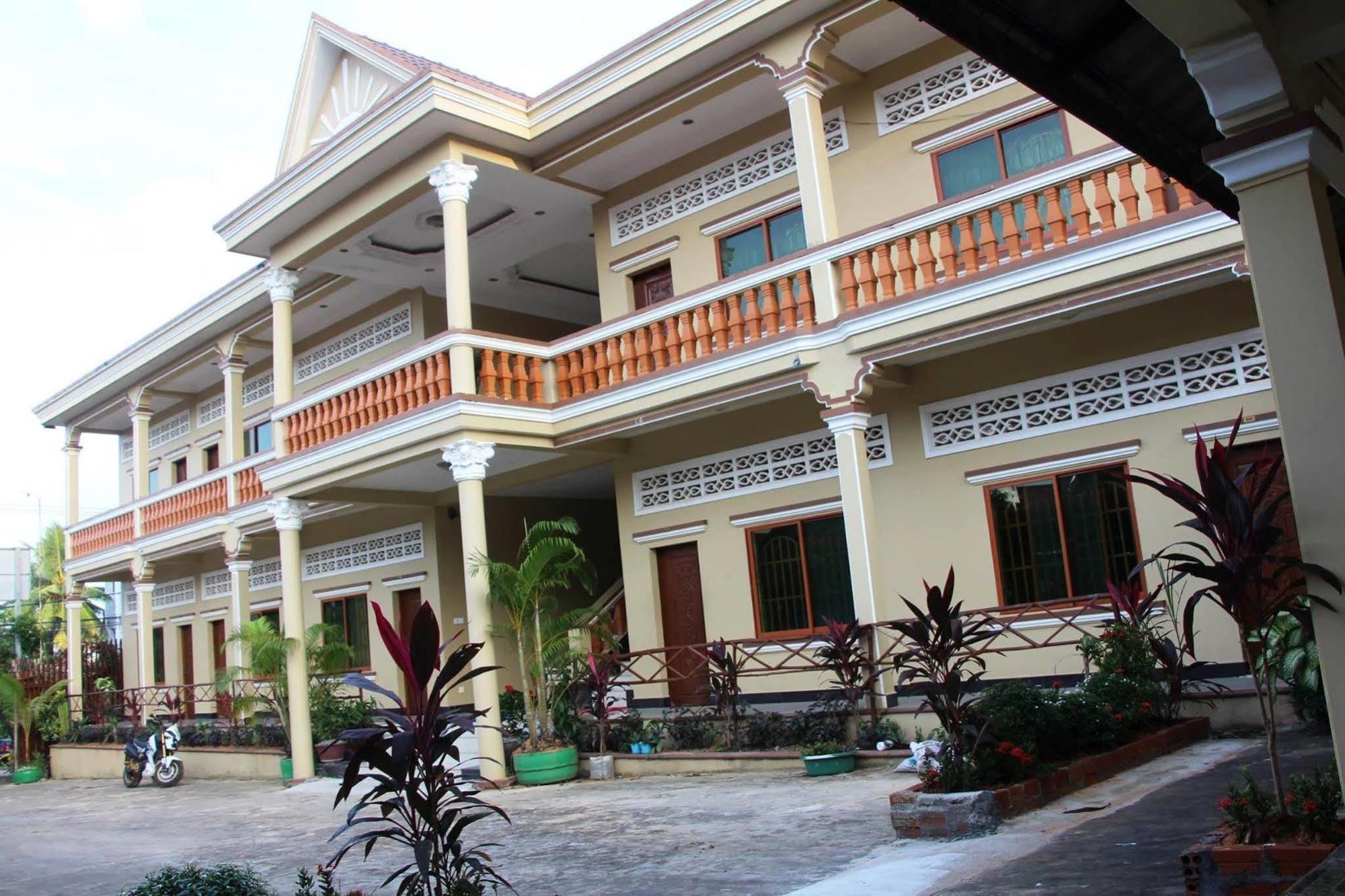 Sinan Guesthouse Sihanoukville Esterno foto
